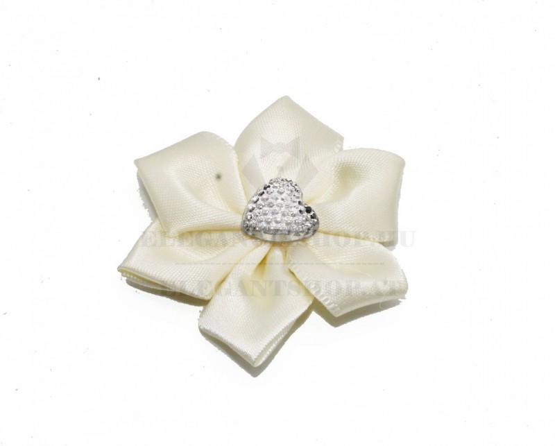                       Szatén rózsa strasszkővel Kitűzők, Brossok