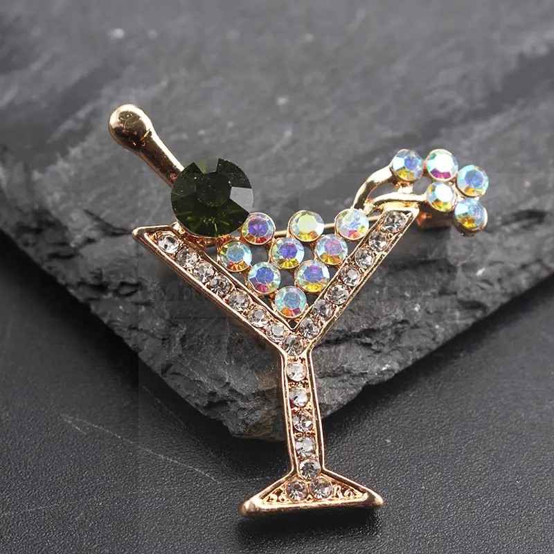                        Bross kitűző borospohár Kitűzők, Brossok