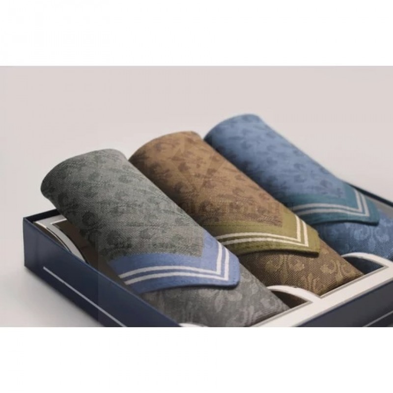 Férfi zsebkendő szett díszdobozban - 3 db Férfi zsebkendő szett díszdobozban - 3 db