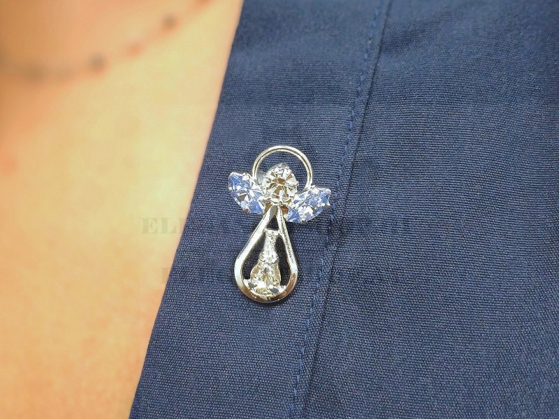                 Angyalka kitűző Kitűzők, Brossok